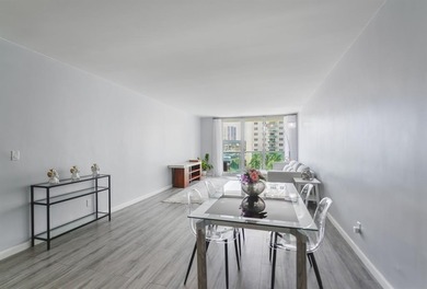 Spectacular 2 Bedroom plus Den and 2 bath for sale! Spacious Den