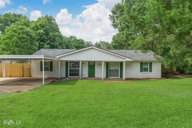 Lake Home For Sale in Shreveport, Louisiana