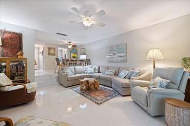 DREAMING OF LIVING BY THE BEACH? Welcome to this fantastic - photo 4