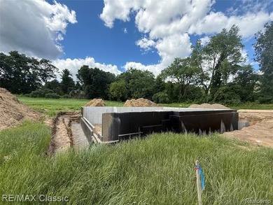 This Stunning 4 bedroom 3 1/2 Bath 1st floor Master has begun - photo 4