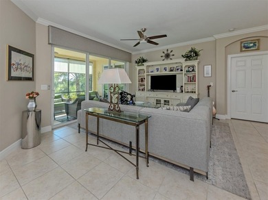 Welcome to your own slice of paradise in sought-after Venetian - photo 6