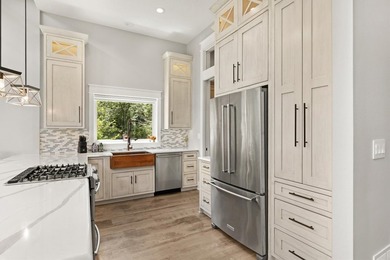 Every detail of this exceptional Lake Ponderosa home was - photo 8