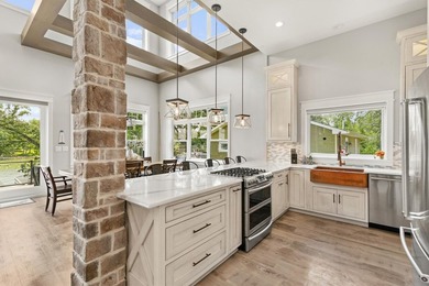 Every detail of this exceptional Lake Ponderosa home was - photo 9