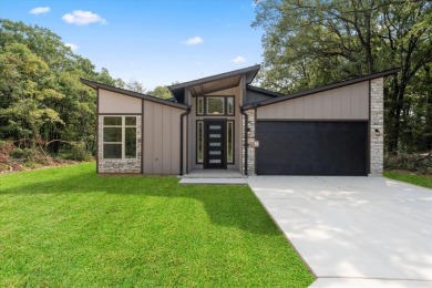 Lake Home For Sale in Gun Barrel City, Texas