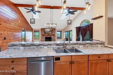 Discover the perfect balance of mountain luxury and peaceful - photo 10