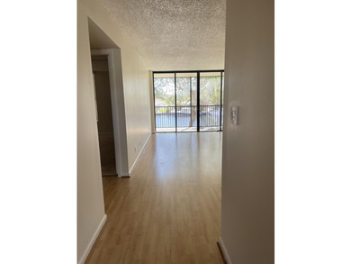 GREAT LOCATION-BEST SCHOOLS-5 MIN TO DOWNTOWN BOCA RATON- CLOSE - photo 5