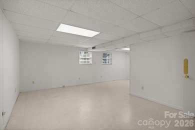 Spacious Living with Golf Course Views and Endless - photo 6