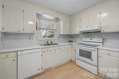 Spacious Living with Golf Course Views and Endless - photo 7
