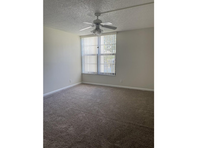 GREAT LOCATION-BEST SCHOOLS-5 MIN TO DOWNTOWN BOCA RATON- CLOSE - photo 9