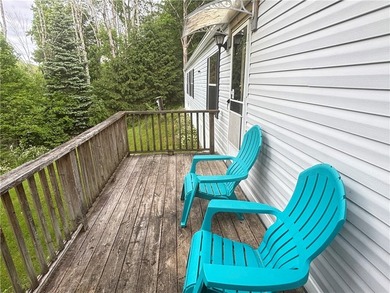 Country living on the river! This 3-bedroom, 2-bathroom ranch - photo 14
