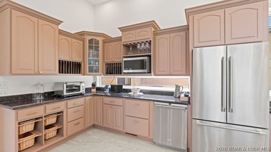 Luxury lakefront home located in a highly sought-after cove at - photo 15