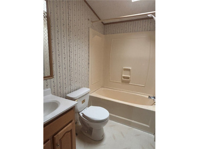 Country living on the river! This 3-bedroom, 2-bathroom ranch - photo 20