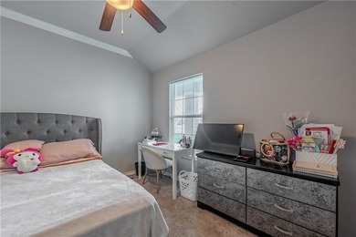 Charming and well-maintained home featuring an inviting - photo 23