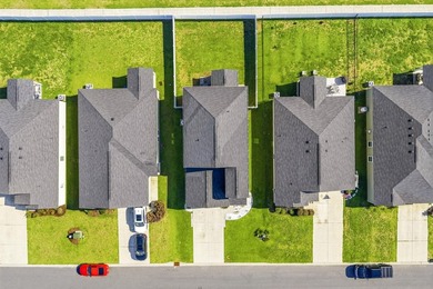 Welcome to Coopers Bluff, a close knit community with exciting - photo 37