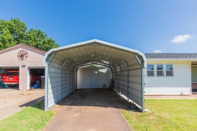 Well-kept and move-in ready! This charming home features