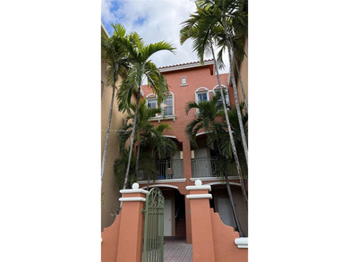 (private lake, pond, coastal) Condo For Sale in Doral Florida