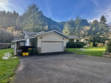 Siuslaw River Home For Sale in Mapleton Oregon