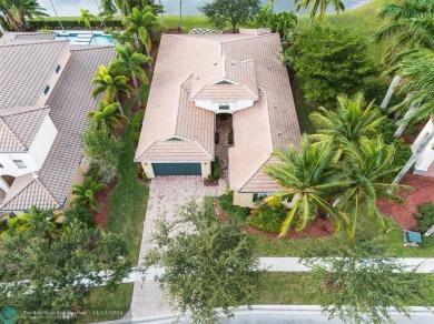 (private lake, pond, creek) Home For Sale in Wellington Florida