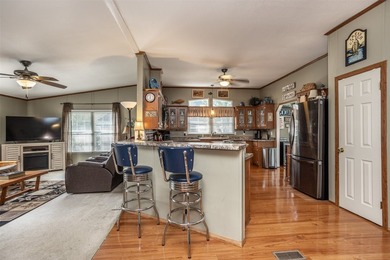 Welcome to Moss Lake living-where every day feels like vacation - photo 16