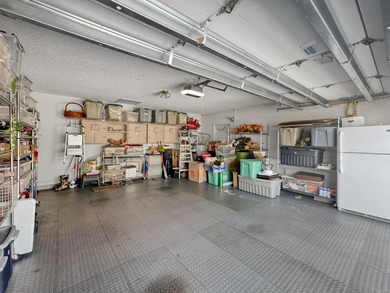 Welcome to this spacious 3-bedroom, 2-bath single-family home in - photo 34