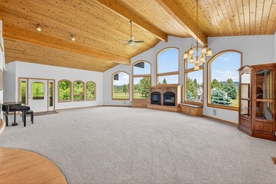 Quality-Built Mountain Retreat on Meadow Creek Golf Course - photo 2