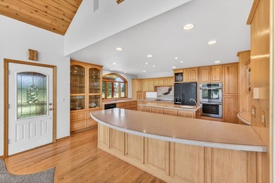 Quality-Built Mountain Retreat on Meadow Creek Golf Course - photo 8