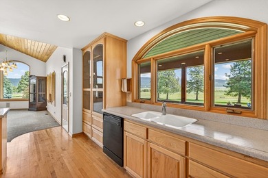 Quality-Built Mountain Retreat on Meadow Creek Golf Course - photo 10