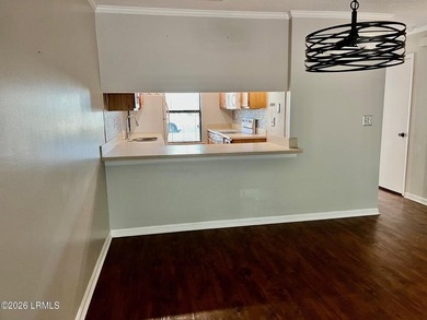 LOOKING FOR A SHORT TERM RENTAL IN A TOP NOTCH LOCATION...THIS - photo 11