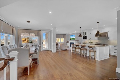 *PREMIER COASTAL ELEGANT BEACH ESTATE* Welcome to your ultimate - photo 11