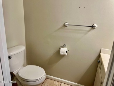 LOOKING FOR A SHORT TERM RENTAL IN A TOP NOTCH LOCATION...THIS - photo 12