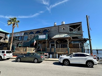 What a unique island opportunity! When do you ever get the - photo 17