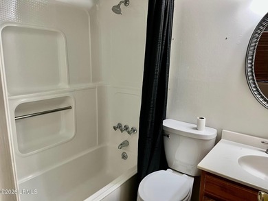 LOOKING FOR A SHORT TERM RENTAL IN A TOP NOTCH LOCATION...THIS - photo 20