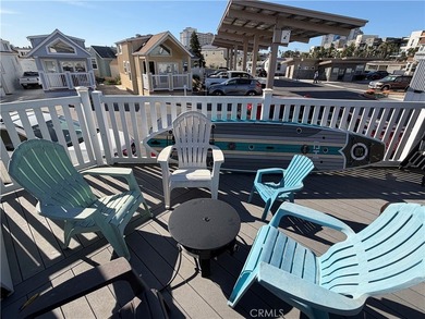 Beautiful, clean and move in ready. This 3 bedroom, 2 bth., Surf - photo 28