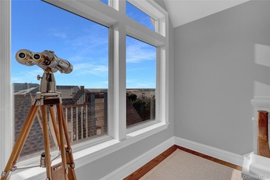 *PREMIER COASTAL ELEGANT BEACH ESTATE* Welcome to your ultimate - photo 35