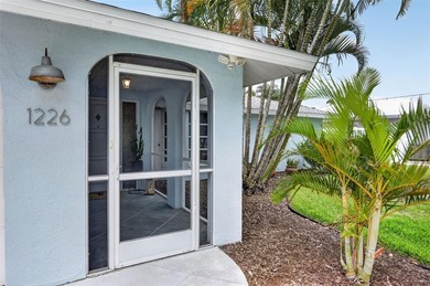 WELCOME TO PINEBROOK SOUTH--one of Venice's most desirable - photo 4
