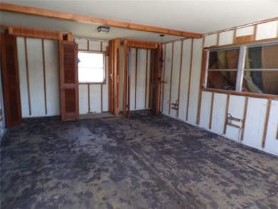 Rare opportunity to own one of Venice's coveted Gulf front - photo 10