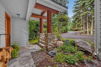 Timeless mountain lodge coupled with new mountain modern - photo 5