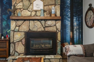 UNIQUE RARE CABIN, Welcome to the Squirrels Nest. Located on a - photo 16