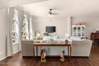This spacious 4-bedroom, 2-bathroom home sits on an impressive - photo 18