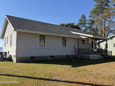 Pamlico River Home For Sale in Bath North Carolina