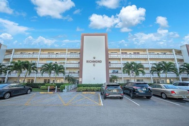 (private lake, pond, coastal) Condo For Sale in Deerfield Beach Florida