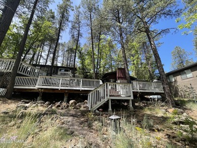 UNIQUE RARE CABIN, Welcome to the Squirrels Nest. Located on a - photo 40
