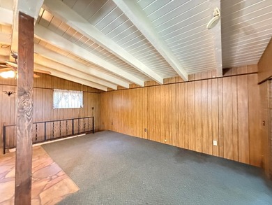 3 bedroom/2 bath home with peekaboo lake views await your - photo 3