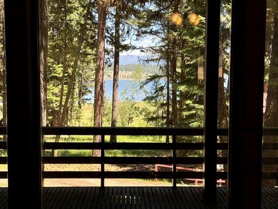 3 bedroom/2 bath home with peekaboo lake views await your - photo 5