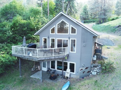 Lake Home For Sale in Kettle Falls, Washington