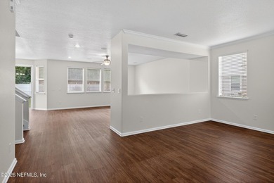 JUST LISTED in Adam's Lake neighborhood! Seller offering up to - photo 4
