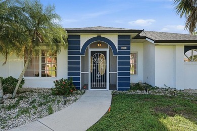 Virtually Staged. Welcome to 275 Rotonda Blvd N, a furnished - photo 2