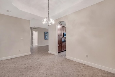 This lake front coach home has a brand-new roof, new AC with - photo 12