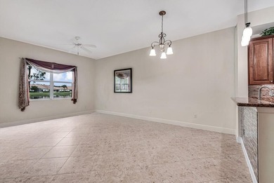 This lake front coach home has a brand-new roof, new AC with - photo 13