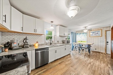 Dont miss this opportunity to own a beautiful 3 bed 2 bath home - photo 14